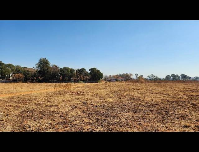 LAND FOR SALE IN BERTON PARK